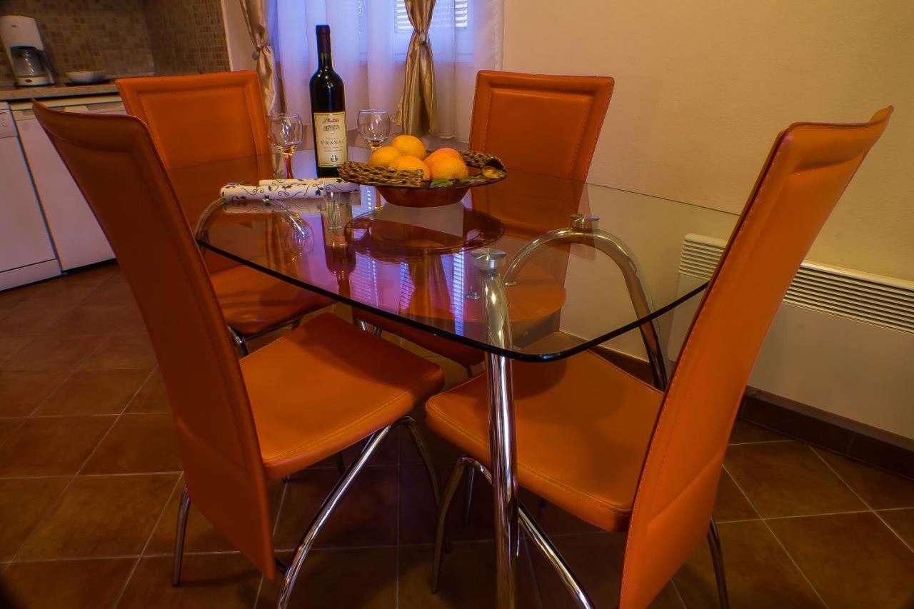 Dmm Apartments 티바트 외부 사진