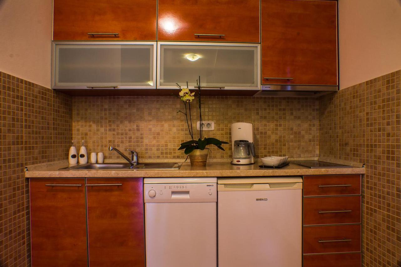 Dmm Apartments 티바트 외부 사진