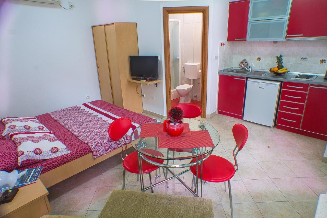 Dmm Apartments 티바트 외부 사진