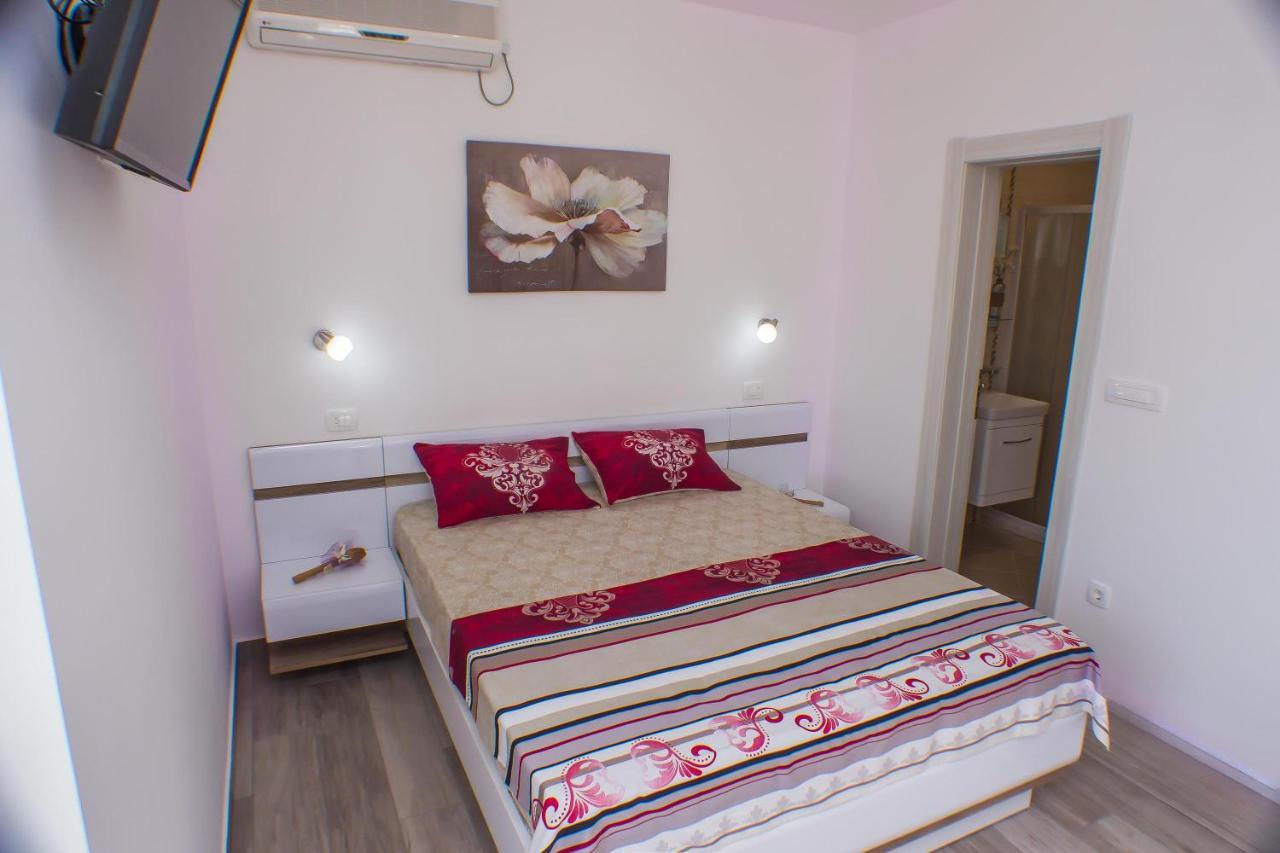 Dmm Apartments 티바트 외부 사진