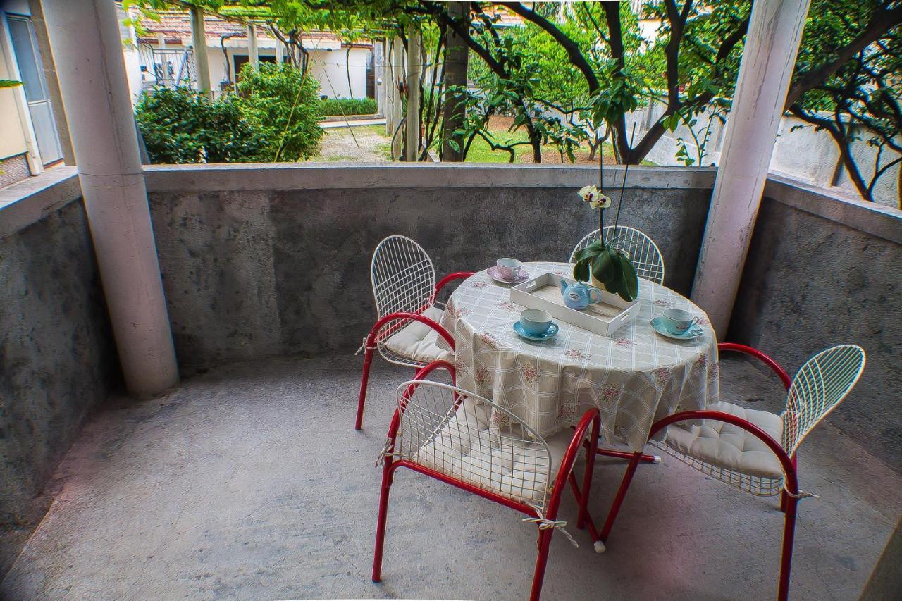 Dmm Apartments 티바트 외부 사진