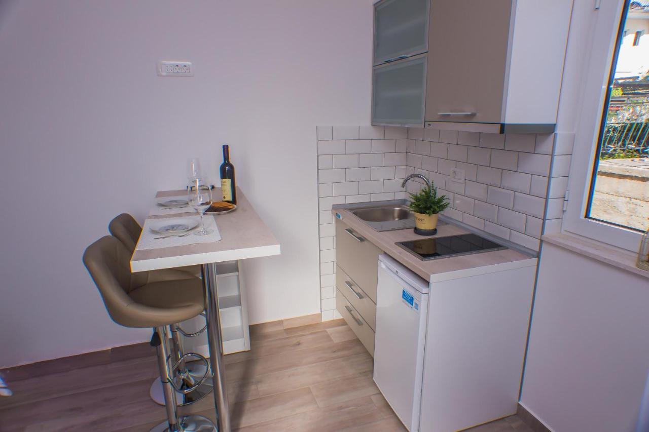 Dmm Apartments 티바트 외부 사진