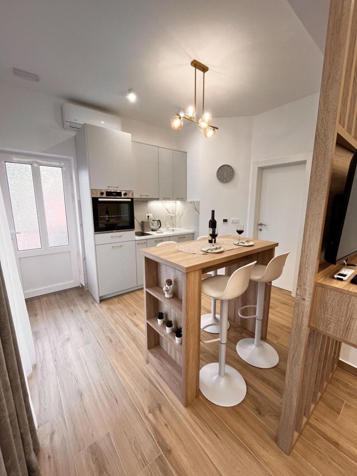 Dmm Apartments 티바트 외부 사진